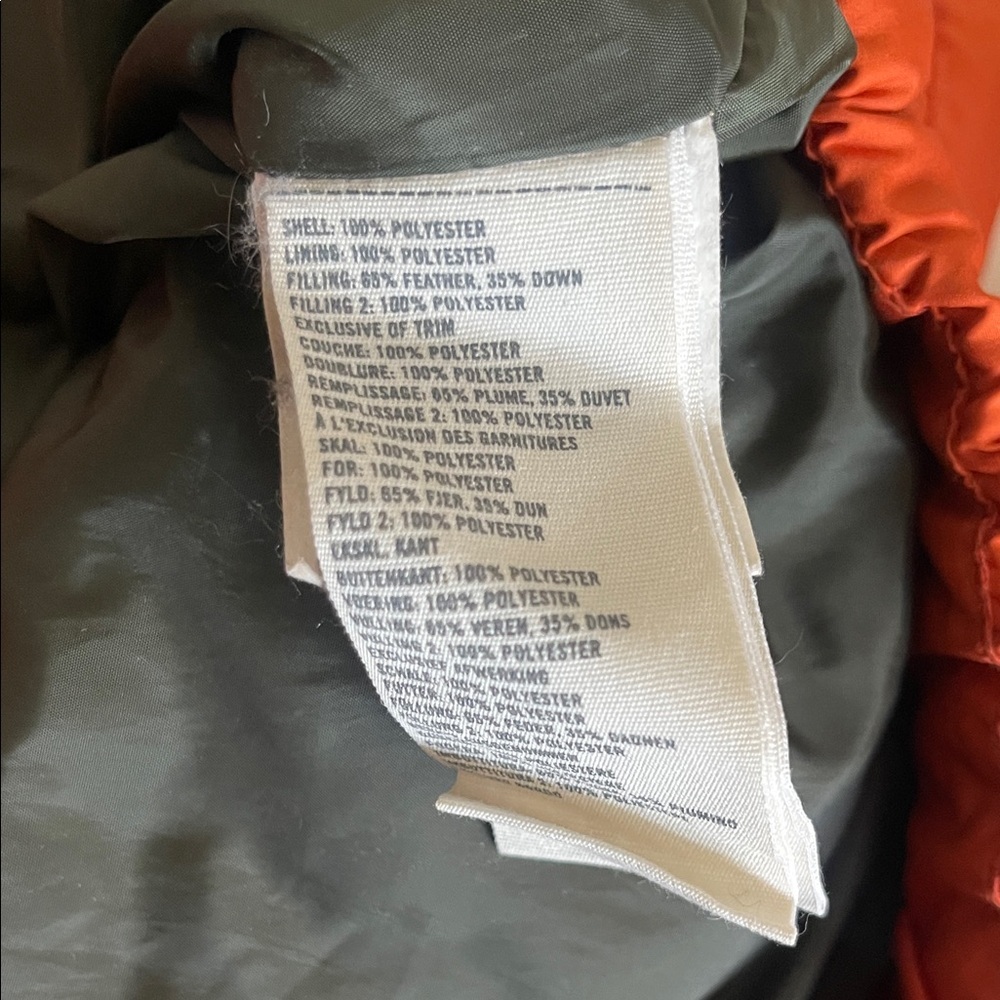 Abercrombie & Fitch Vibrant Orange Puffer Vest - Picture 10 of 10